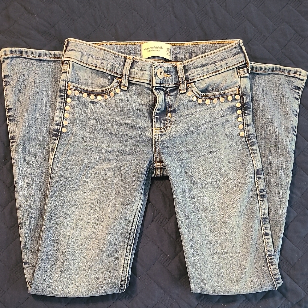 Abercrombie Kids Blue Size 9/10 Low-rise Bootcut Jeans with Studs